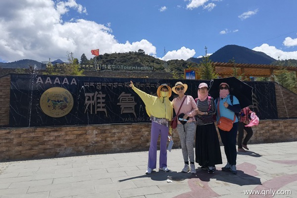 和(hé)家人去西藏旅游八天要多少钱